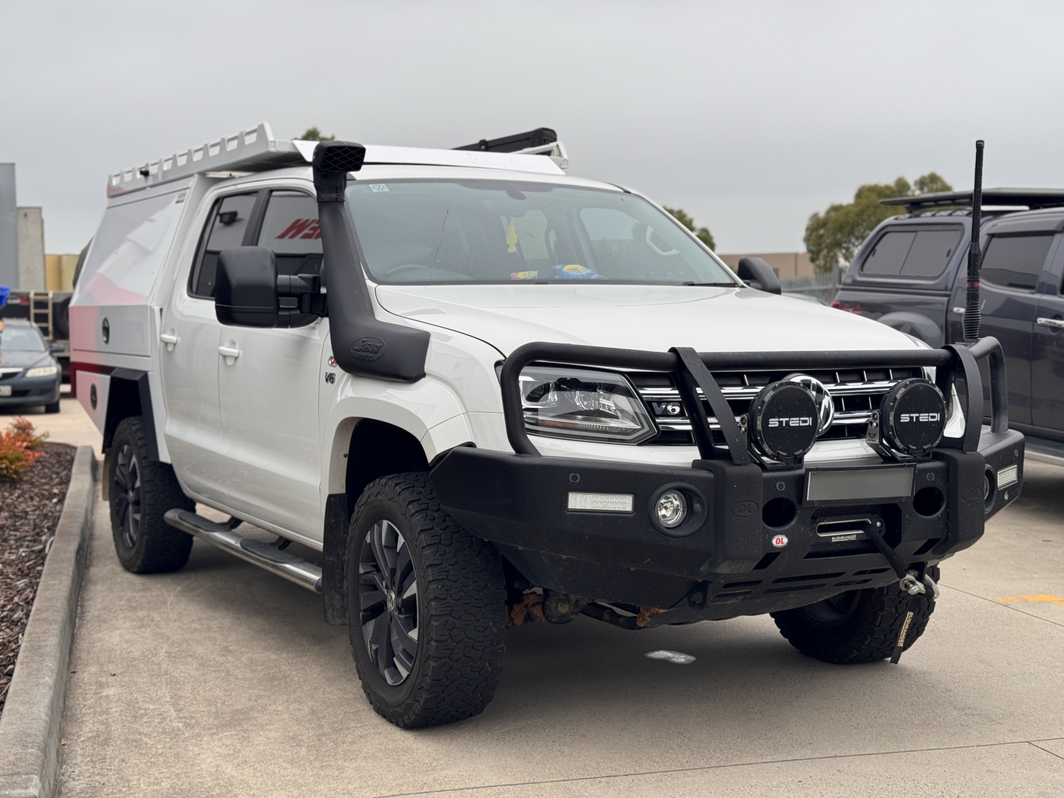 Volkswagen Amarok 2H with Clearview Towing Mirrors